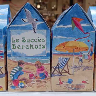 Grande cabine enfants plage garnie de 10 sucettes en mélange
